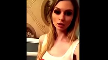 Pretty Model Show Her Titties