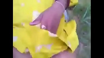 Desi yellow dress bhabi fuck