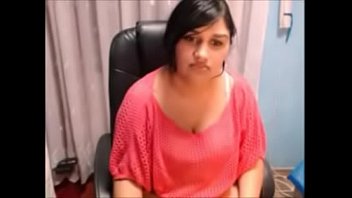 Indian Girl ( Big boob) showing her boobs &_ pussy