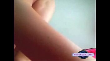 [moistcam.com] Wet pink pussy takes fingers! [free xxx cam]